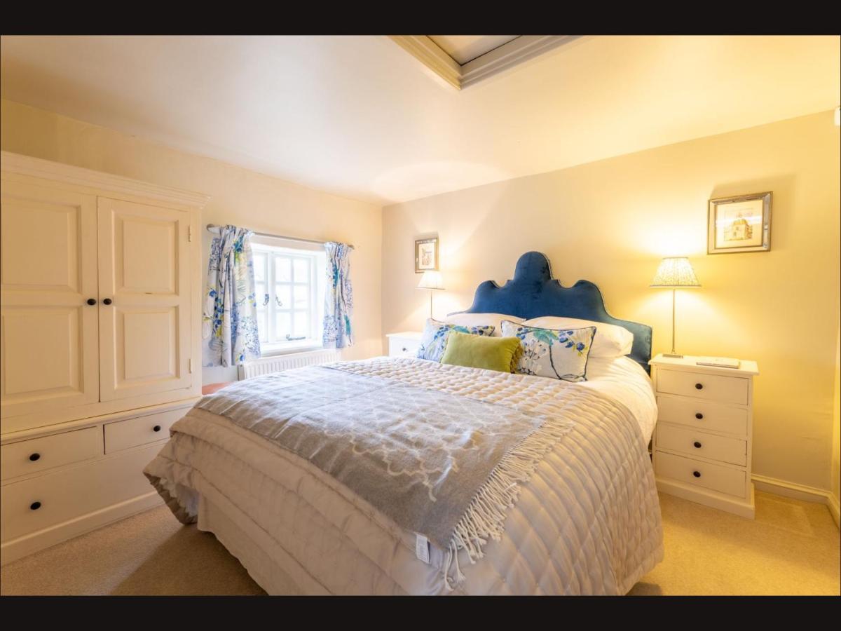 Wisteria Cottage , Pretty Cotswold Cottage Close To Chipping Campden Weston Subedge Exterior foto