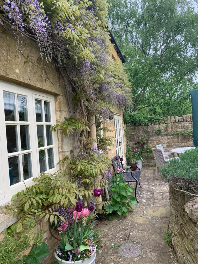 Wisteria Cottage , Pretty Cotswold Cottage Close To Chipping Campden Weston Subedge Exterior foto